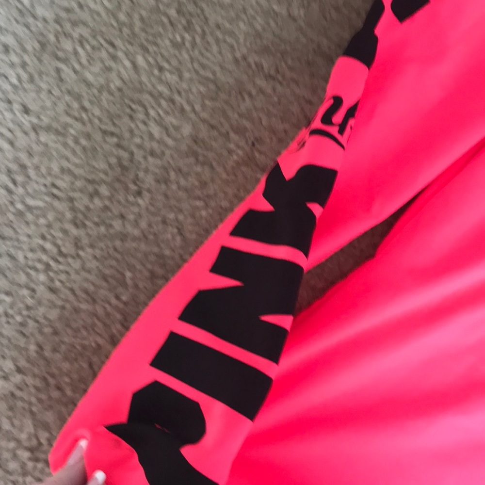 vs/pink workout jacket - Picture 2 of 5